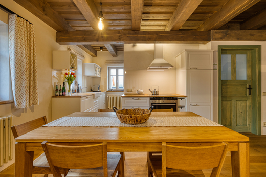 Horský apartmán Brusinka, jídelna s kuchyní