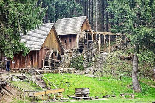Zlatokopecký skanzen - zlatokopecké mlýny